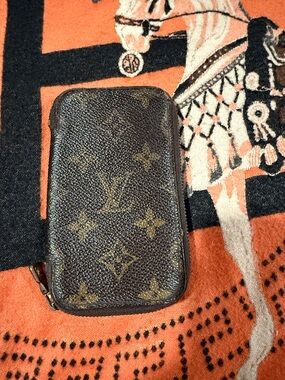 Louis Vuitton Monogram Compact Zip Pouch - Brown/Gold Monogram